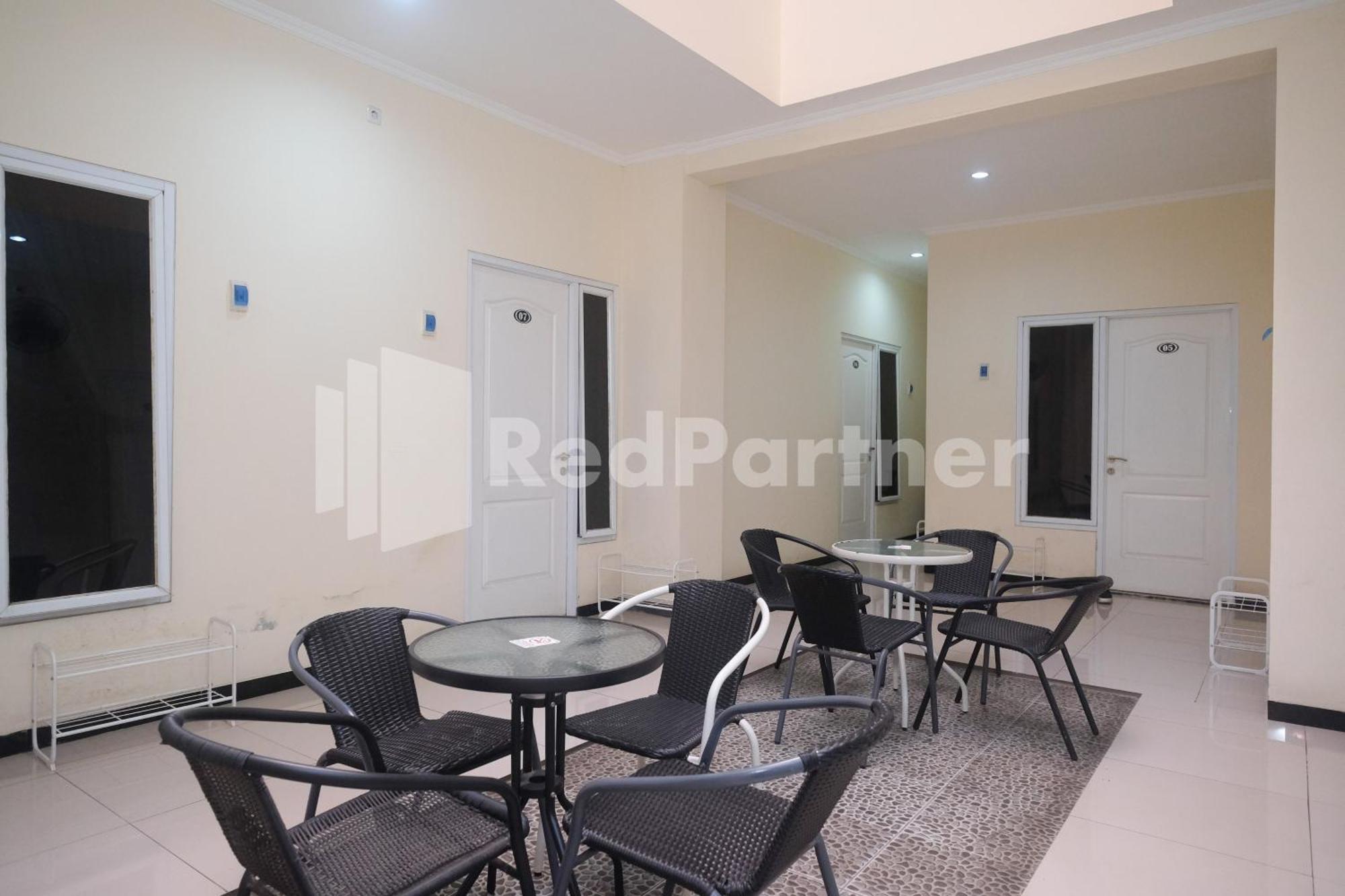 Griya Loka 2 Syariah Near Simpang Lima Mitra Reddoorz Hotel Semarang Ngoại thất bức ảnh