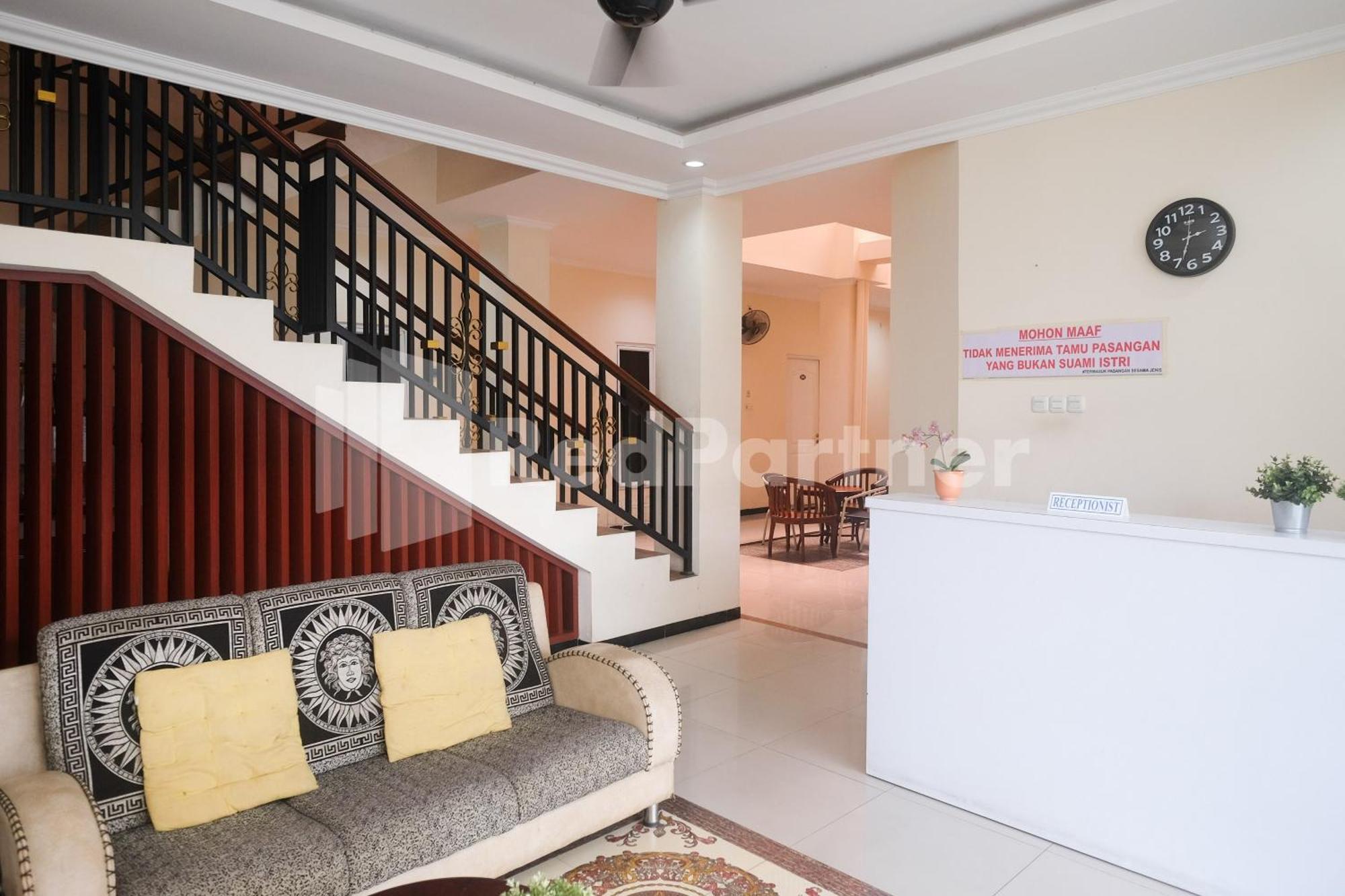 Griya Loka 2 Syariah Near Simpang Lima Mitra Reddoorz Hotel Semarang Ngoại thất bức ảnh