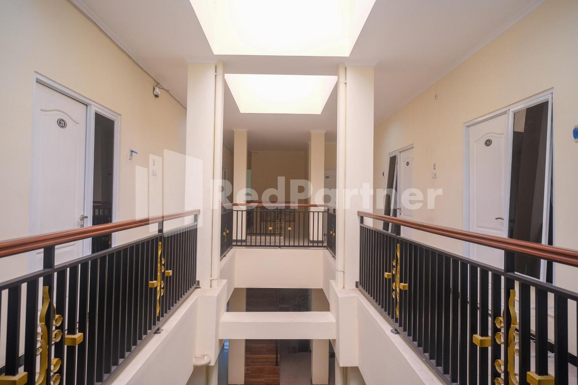 Griya Loka 2 Syariah Near Simpang Lima Mitra Reddoorz Hotel Semarang Ngoại thất bức ảnh